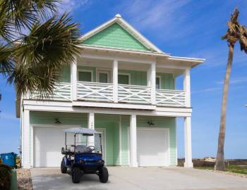 The exterior of a Port Aransas vacation rental The exterior of a Port Aransas vacation rental